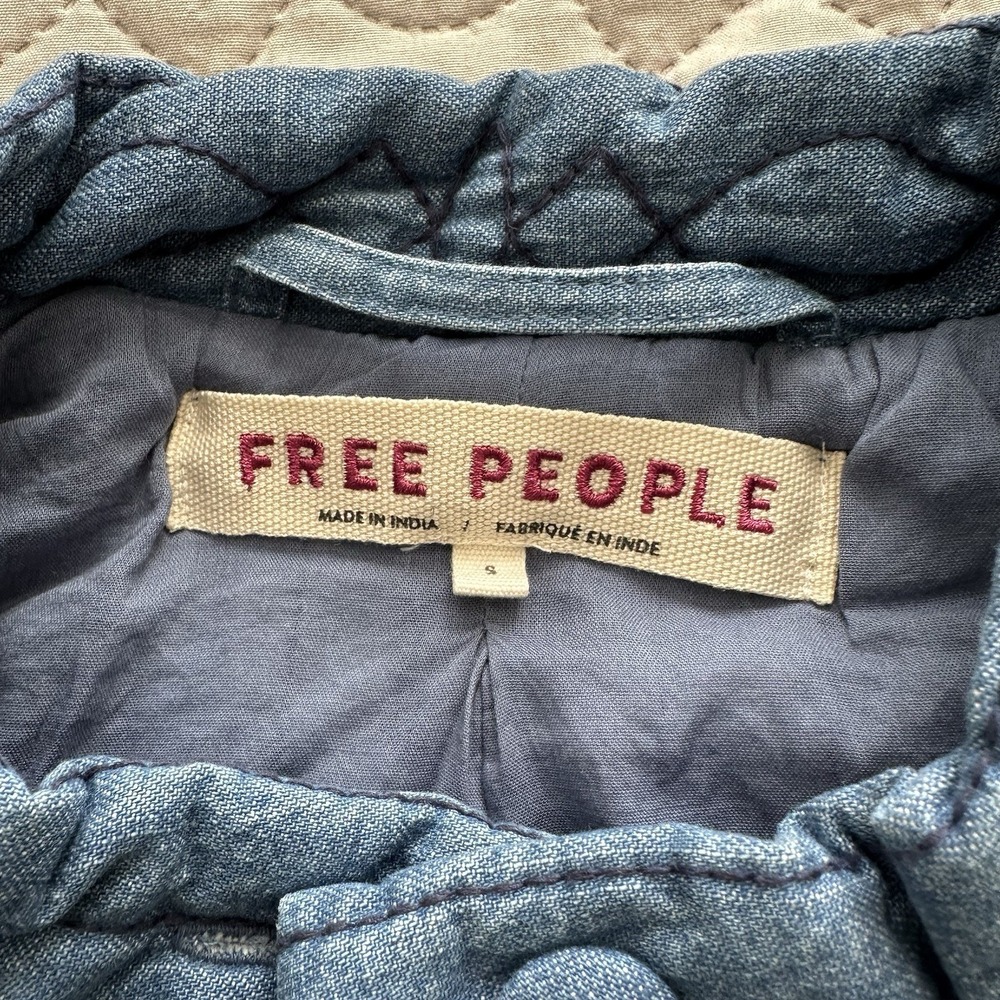 Free People Quinn Quilted Jacket Size S Crop Indigo Denim Patchwork Granny Blue - Picture 3 of 11